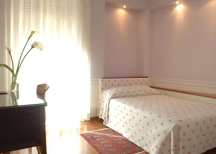 Lancelot Hotel 3*