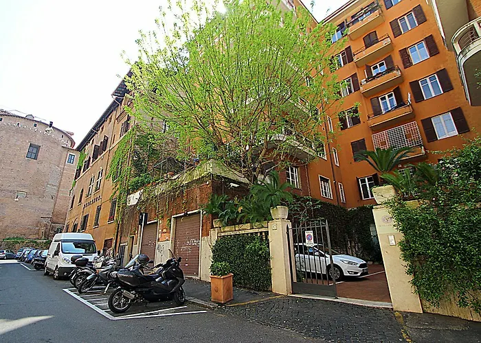 Lancelot Rome